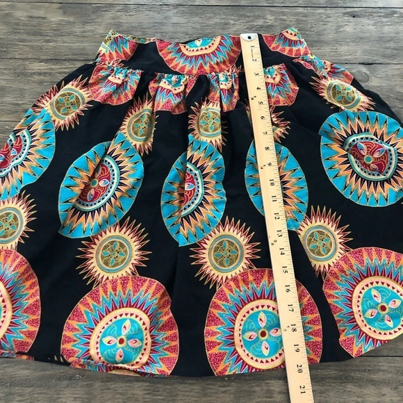 D’IYANU Sz Small Black Cotton Sunburst Skirt Short African Colorful Made in USA - Picture 3 of 5